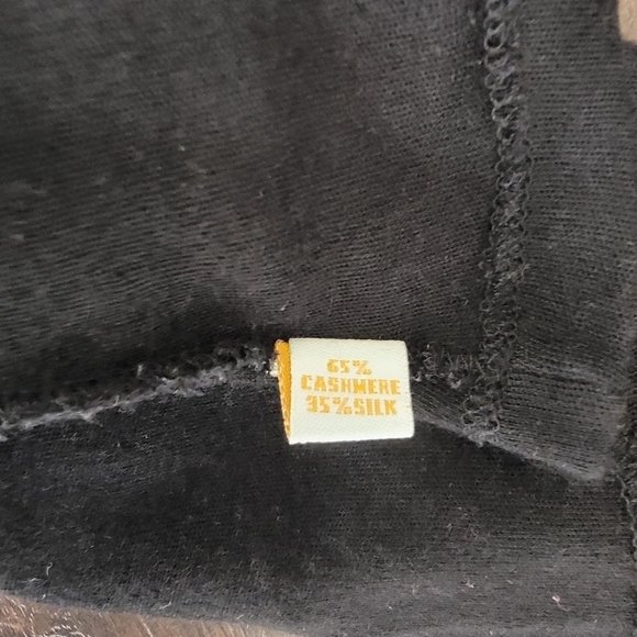 Cynthia Rose Sz L Sweatshirt Silk Cashmere Long Sleeve Embellished Cuffs - Picture 7 of 7